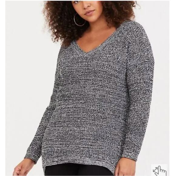 TORRID NWT Marled V Neck Slouchy Tunic in Black White // 1X - Picture 1 of 13